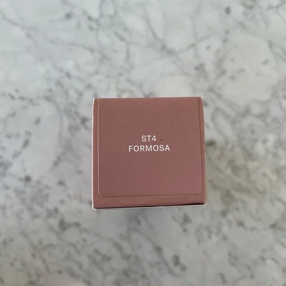 New! ILIA Super Serum Skin Tint in ST4 FORMOSA SPF 40 Sunscreen 1 fl oz - Picture 6 of 7